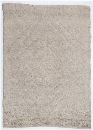 MANIFATTURA ITALIANA Tappeto in lana anni 70°. -. Cm 238,00 x 171,00....