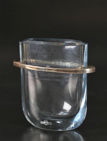 STROMBERGSHYTTAN Vaso in cristallo e metallo, Svezia anni 50. Firma alla base...