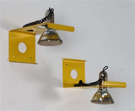 DIDONE EZIO (n. 1939) Coppia di lampade da parete in metallo laccato e...