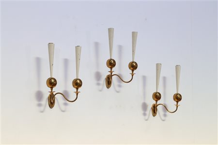 LUMI MILANO Tre applique in ottone e metallo laccato, per Lumi Milano anni...