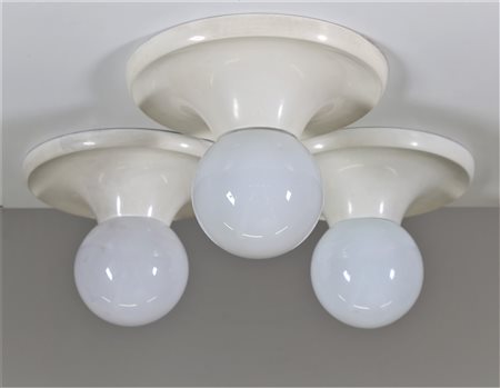 CASTIGLIONI ACHILLE (1918 - 2002) Tre lampade da parete-soffitto in metallo...