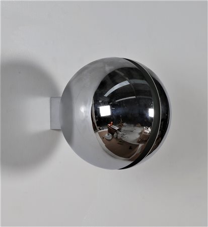 GIANEMILIO PIERO, ANNA MONTI Lampada da parete in ottone nichelato e vetro...