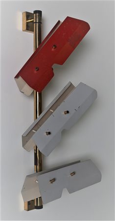 TORLASCO OSCAR Attrib. Lampada da parete in ottone e metallo laccato, anni...