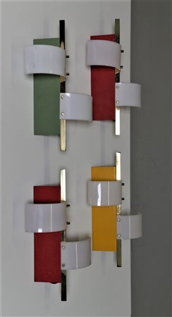 STILNOVO Attrib. Stilnovo quattro lampade da parete in metallo laccato ottone...