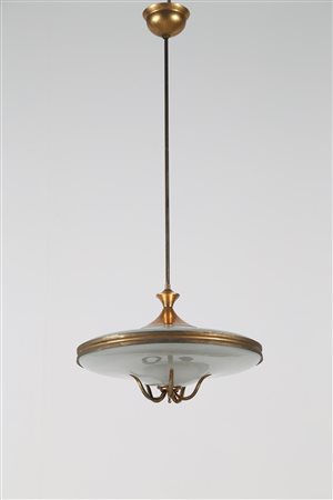 MANIFATTURA ITALIANA Lampadario in metallo laccato ottone e vetro inciso,...