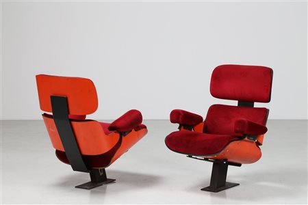 - Coppia di poltrone in acciaio e multistrato curvo, rivestite in tessuto,...