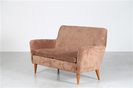 MANIFATTURA ITALIANA Divanetto in velluto e legno, anni 50. -. Cm 150,00 x...