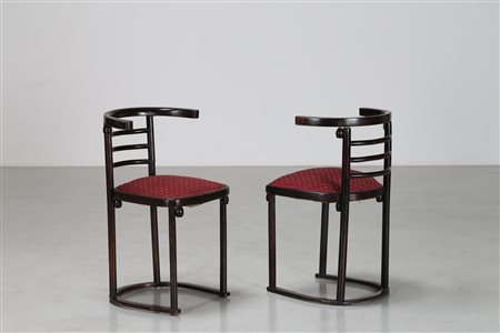 HOFFMANN JOSEF (1870 - 1956) Coppia di sedie in legno e tessuto, anni 20. -....