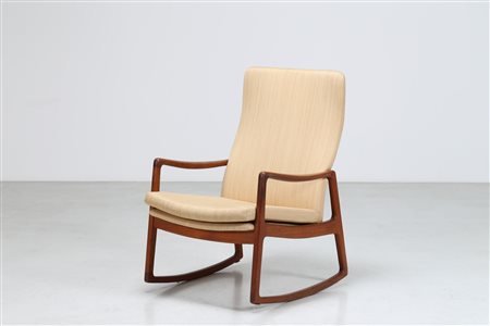 WANSCHER OLE Sedia a dondolo in teak e tessuto, mod. 160, per France & Son...