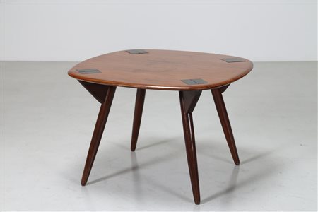 TAPIOVAARA ILMARI (1914 - 1999) Attrib. Tavolino da salotto in palissandro,...