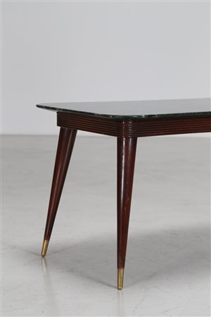 BUFFA PAOLO (1903 - 1970) Tavolino in legno e ottone con piano in marmo, anni...