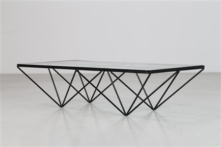 PIVA PAOLO (n. 1950) Tavolino da caffè in metallo laccato con piano in...