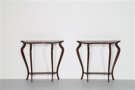 TEMPESTINI MAURIZIO (1908 - 1960) Coppia di consolle in noce, anni 40...