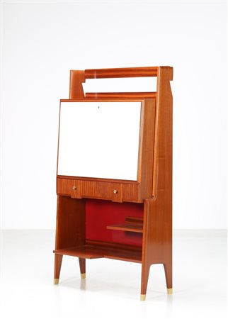 MANIFATTURA ITALIANA Mobile bar in mogano, legno laccato, vetro e dettagli in...