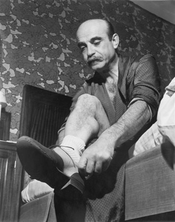 AGENZIA DUFOTO (-) Ritratto di Lucio Fontanaanni cinquantastampa modern print...