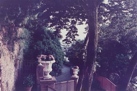 LUIGI GHIRRI (1943-1992) Nemi, Castelli Romani,1982stampa cromogenica 31x24,7...