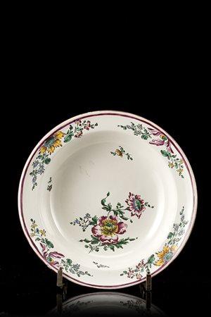 Manifattura di Felice Clerici o Pasquale Rubati, Milano 1770/80. Scodella...