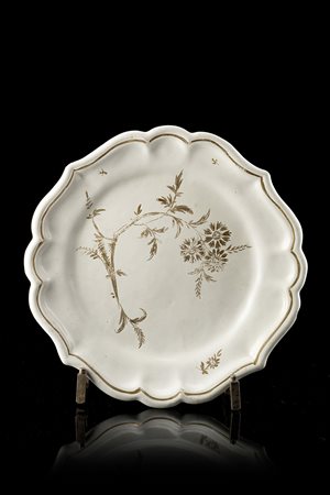 Manifattura di Felice Clerici, Milano, 1760/80. Piatto in maiolica di forma...