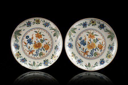 Manifattura di Felice Clerici, Milano, 1750 circa. Due piatti tondi in...