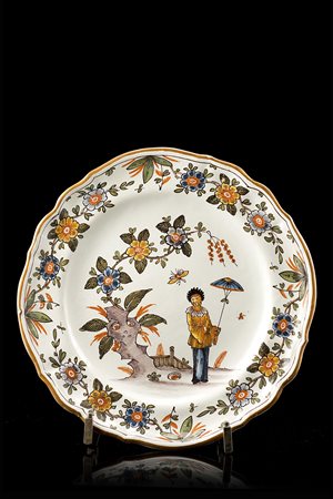 Manifattura di Felice Clerici, Milano 1745/80. Piatto polilobato in maiolica...