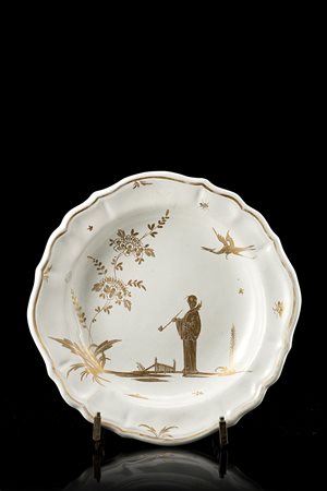 Manifattura di Felice Clerici o Pasquale Rubati, Milano 1760-1780. Piatto...