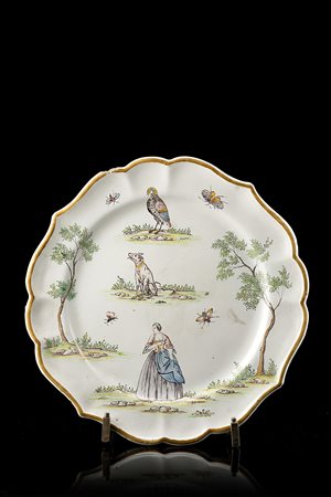 Manifattura di Felice Clerici, Milano 1770/90. Piatto polilobato in maiolica...