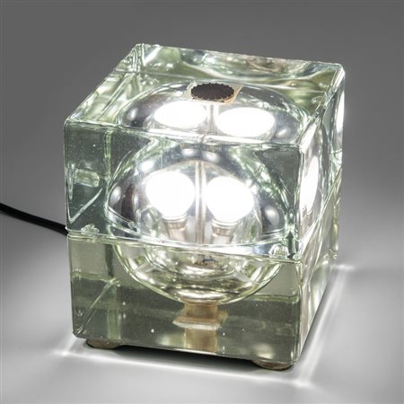 ALESSANDRO MENDINI una lampada da tavolo "Cubosfera" per FIDENZA VETRARIA,...