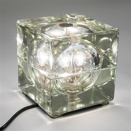 ALESSANDRO MENDINI Una lampada da tavolo "Cubosfera" per FIDENZA VETRARIA,...