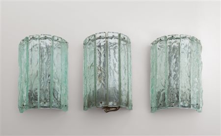 MAX INGRAND Tre lampade a parete "2458" per FONTANA ARTE, circa 1967. Ottone...