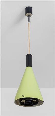 STILNOVO Una lampada a sospensione, anni '50. Alluminio laccato. Etichetta...