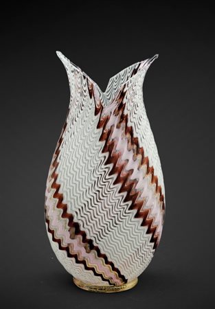 DINO MARTENS, AURELIANO TOSOUn vaso "a trina", modello "3091", 1952. Altezza...