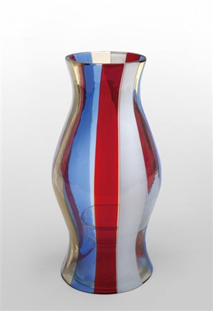 FULVIO BIANCONI, VENINI Un candeliere in cristallo con copricandela a fasce...