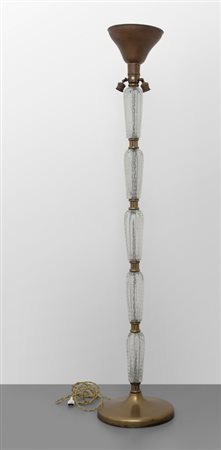 SEGUSO VETRI D'ARTEUna lampada da terra, anni '40. Ottone, vetro a bolle...