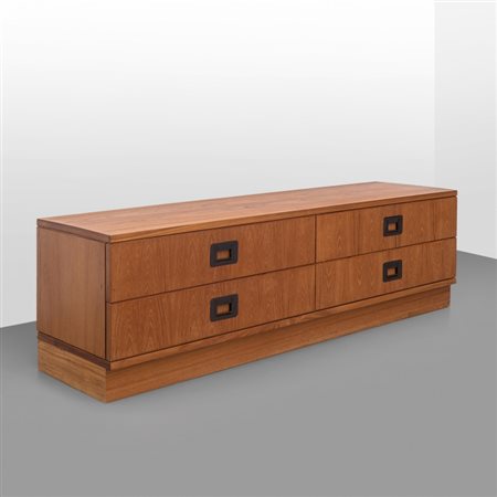 ICO PARISIUna cassettiera, 19'Legno di teak, legno impiallacciato in teak,...