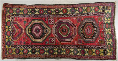 Tappeto Karabagh, cm. 137x250.