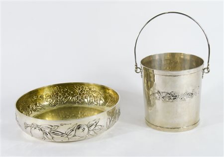 Brandimarte: lotto in argento con interno dorato composto da secchiello...