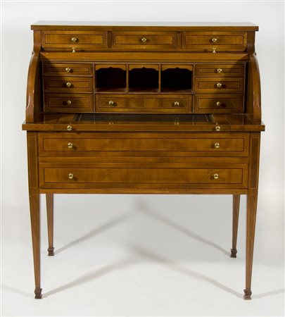 Scrittoio in legno con apertura a rullo e all'interno piccoli cassetti. cm....