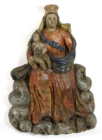 Scultura lignea policroma raffigurante Madonna con Bambino su nuvola. Area...