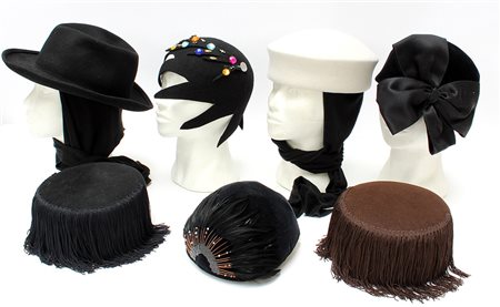 ANDRE VAN KLEE, FEDERICI, BORSATOLotto di sette cappelli di varie fogge,...