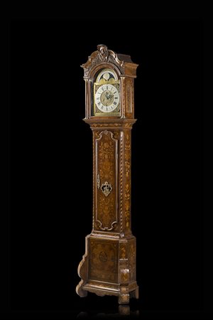 A VERMENTIN AMSTERDAM Pendola da terra con cassa intarsiataEpoca fine secolo...