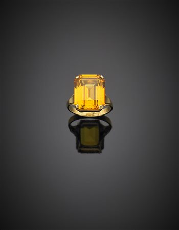 Anello in oro giallo e corindone sintetico g 7,12 misura 17/57.-ENSynthetic...