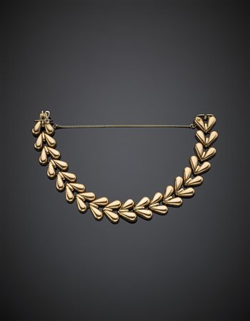 Bracciale modulare, snodato in oro giallo, g 37,32, lungh. cm 19,40...
