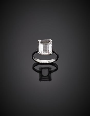 Anello in oro bianco e morganite chiara, g 4,04 misura 11/51.-ENVery light...