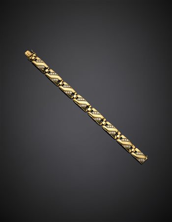 Bracciale in oro giallo a losanghe rifinite con diamanti rotondi g 35,02,...