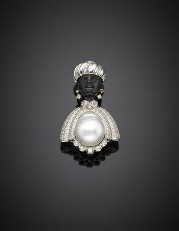 *MISSIAGLIABroche a guisa di moro in oro bianco, ebano, perle e pavé di...