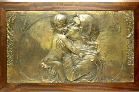 Firmato. Placca ad altorilievo in bronzo raff. ''MATERNITA' ''. Mis. Lung....