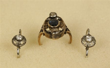 Firmato, datato. Lotto composto da una coppia di orecchini in oro bianco e...