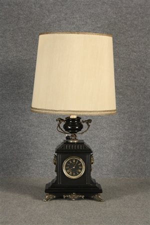 Orologio da tavolo a lampada in marmo nero con finiture in bronzo e quadrante...
