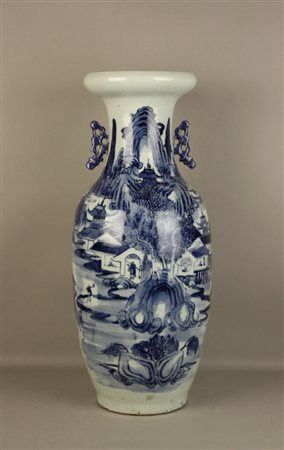 Firmato, datato. Vaso in porcellana bianca e blu. Cina. XIX secolo. Mis. Alt....