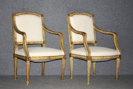 Firmato. Coppia di poltrone Luigi XVI in legno laccato e decorato a motivi...